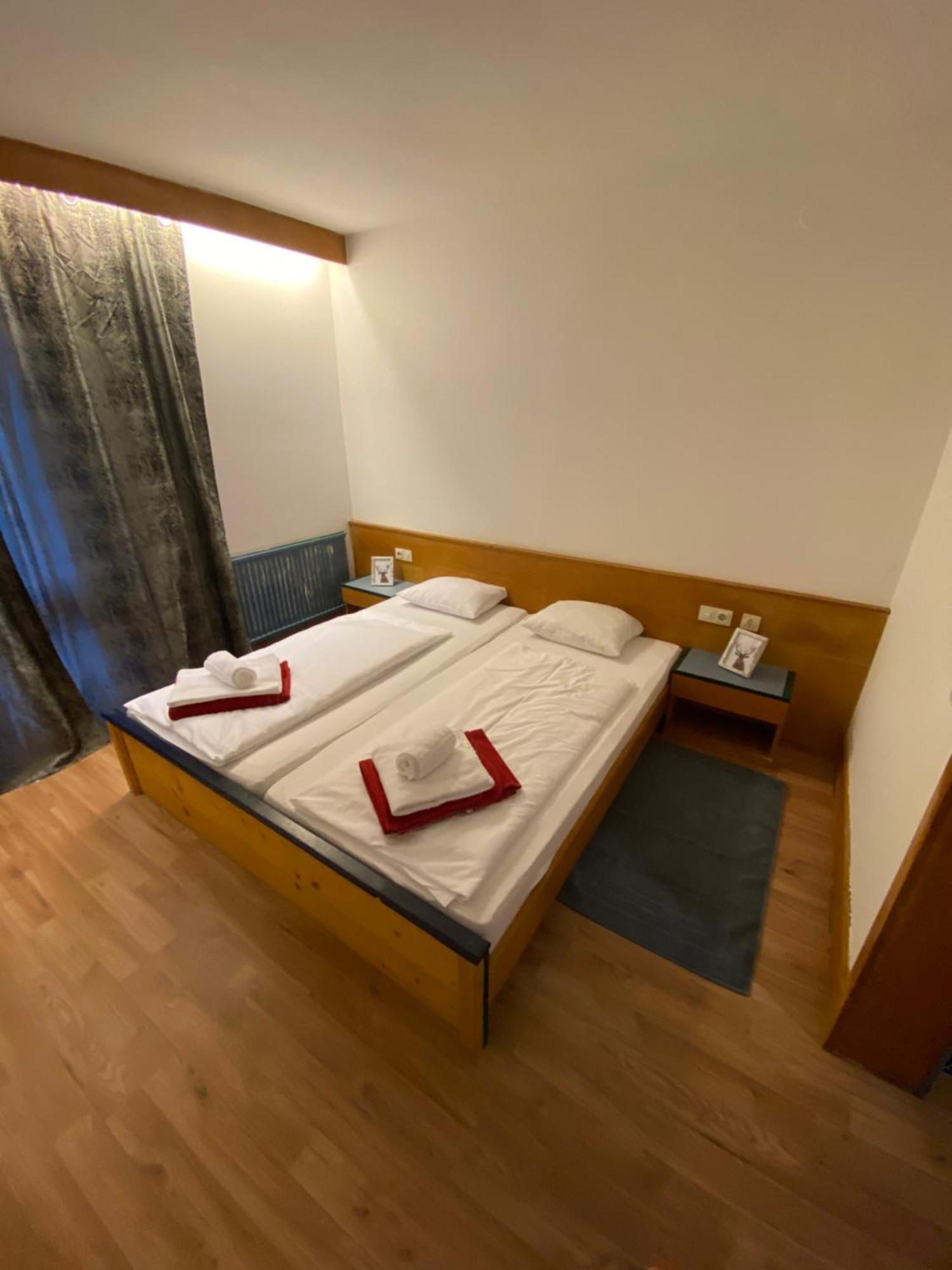 Marina Alpen Haus Hotell Zell am See Exteriör bild